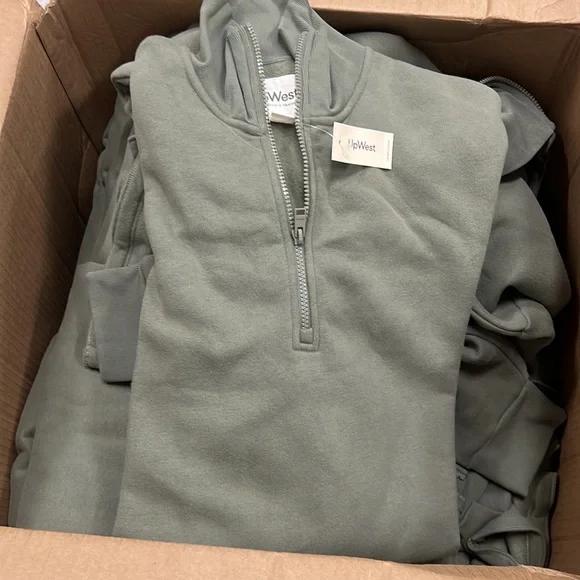 UpWest Super Soft Olive Fleece Shirt Dress NWT UW 10 - Picture 3 of 3